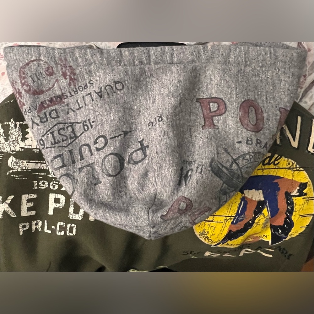 Polo Ralph Lauren Men Olive and Gray Graphic Sweatshirt - Picture 5 of 5